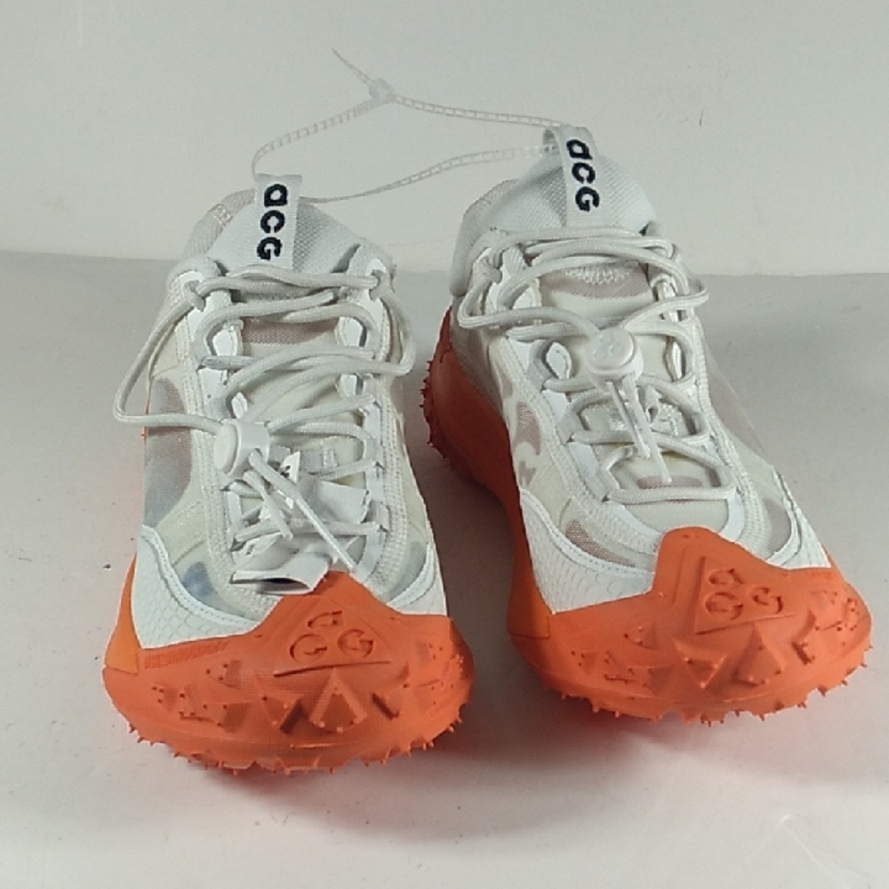 Nike, ACG (All Condition Gear) White and Orange Sneakers Size 7 Unisex Sneakers.